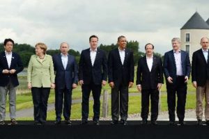 G8 liderleri aile fotoğrafında