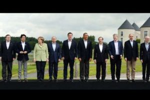 G8 liderleri aile fotoğrafında