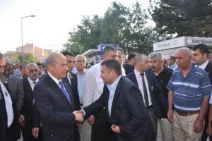 Devlet Bah&ccedil;eli nikah şahitliği yaptı