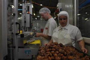 Kestaneden 120 &ccedil;eşit &uuml;r&uuml;n elde ediyorlar