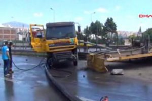 Pendik'i savaş alanına &ccedil;eviren kaza