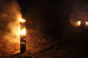 &Ccedil;adırları zabıta yakmış