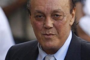 Asil Nadir cezasını T&uuml;rkiye'de mi &ccedil;ekecek?