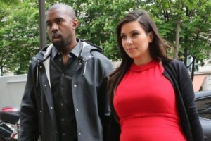 Kim Kardashian'ın bebeğinin adı ortaya &ccedil;ıktı