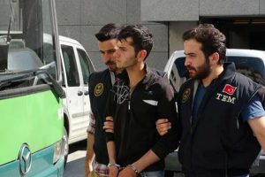 İstanbul'da ter&ouml;r operasyonu: 33 kişi adliyede