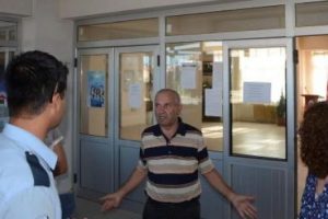 Okul asans&ouml;r&uuml; arıza yapınca