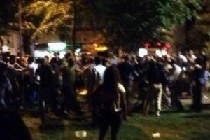 Yeniköy Parkı'nda foruma saldırı!