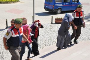 Bursa'da hırsızlık zanlısı kadınlara darbe