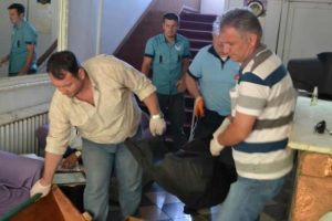 Otel odasında &ouml;l&uuml; bulundu