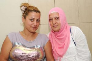 Kardeşinin b&ouml;breğiyle yaşama tutundu