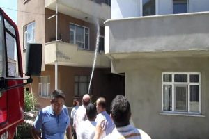 Korkutan ev yangını
