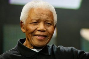 Mandela'nın sağlık durumu kritik