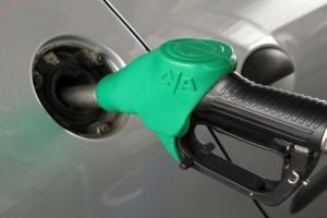 Petrol 100 doların altına indi