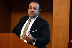 'AB'ye manda diyenler, şimdi ona sarılıyor'