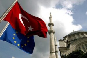 AB ve T&uuml;rkiye konuşmayı s&uuml;rd&uuml;rmeli