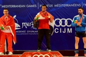 Halterde Nezih Sağır g&uuml;m&uuml;ş madalya kazandı