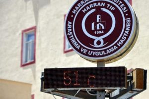 Şanlıurfa'da sıcaklık 50 derecenin &uuml;st&uuml;nde