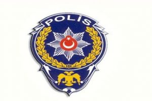 Sen misin polis evini soyan...
