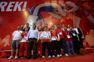 T&uuml;rkler, "ata sporu"nda g&uuml;c&uuml;n&uuml; g&ouml;sterdi