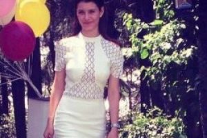 Beren Saat Kenan Doğulu'nun aldığı y&uuml;z&uuml;ğ&uuml; neden &ccedil;ıkardı?