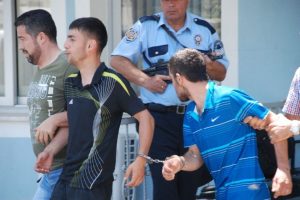 İzmir polisinden hırsızlık &ccedil;etesine darbe