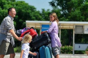 Turisti AVM ile otel arasına sıkıştırdılar!
