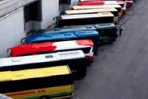İspanya'da otob&uuml;s krizi b&uuml;y&uuml;yor