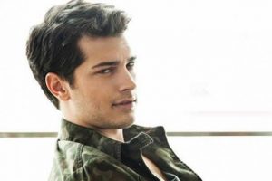 &Ccedil;ağatay Ulusoy hayranlarına m&uuml;jde!