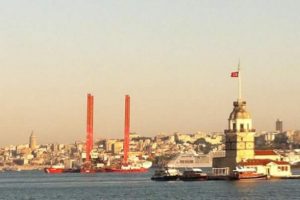 Amazon İstanbul Boğazı'ndan ge&ccedil;iyor