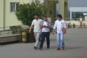 Sahte kimlikli dolandırıcı yakalandı