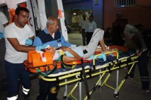 Otomobilin &ccedil;arptığı bisikletteki 2 kardeş yaralandı