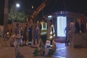 Taksim'de yenileme &ccedil;alışmaları devam ediyor