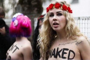 FEMEN &uuml;yelerini serbest bıraktı