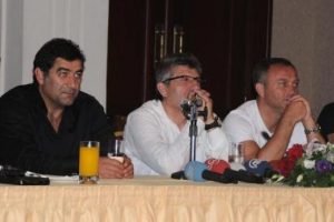 "Jaja'yı alabilmek i&ccedil;in 3 oyuncu g&ouml;ndermeliyiz"