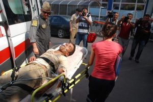 Askeriyede &ccedil;ıkan yangında 8 asker dumandan zehirlendi
