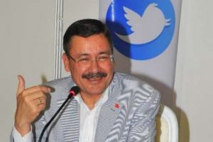 "Yarın herkes Twitter başında olsun"