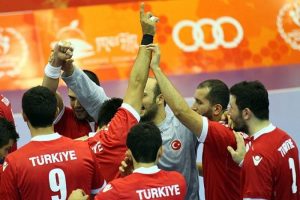Hentbolda yarı finalistler belli oldu