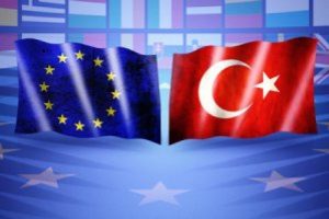 Avrupa soluyla bir olup h&uuml;k&uuml;meti şikayet ettiler