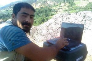 Sarıs&uuml;l&uuml;k'e ait o fotoğraf karakol inşaatında &ccedil;ekilmiş