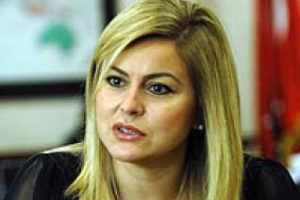 Deniz &Uuml;lke Arıboğan Akşam'dan ayrıldı