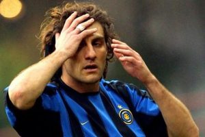 Christian Vieri yeşil sahalara d&ouml;nebilir