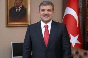 G&uuml;l, Kara Kuvvetleri'ni kutladı