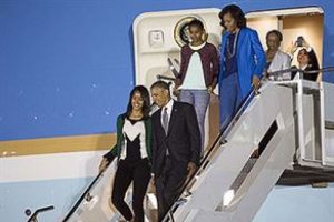 Obama, Mandela'nın ailesini ziyaret edecek