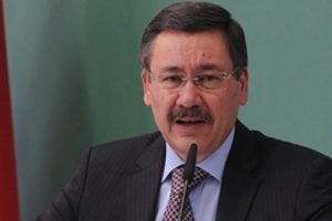 Melih G&ouml;k&ccedil;ek: Alabora'nın y&uuml;z&uuml;ne bile t&uuml;k&uuml;rmeyin...
