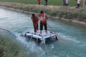 Sulama kanalına u&ccedil;an ara&ccedil;ta 1 kayıp