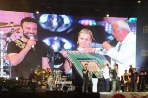 Tarkan ve Athena coşkusu