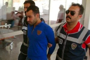 Gasp ş&uuml;phelisi polisten ka&ccedil;amadı