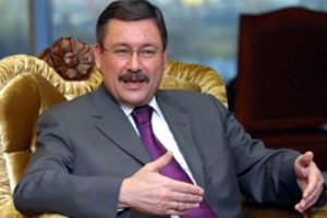 H&uuml;seyin Ayg&uuml;n'e &ccedil;irkin tweet!