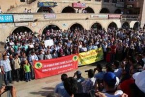 Şanlıurfa'da "h&uuml;k&uuml;met adım at" y&uuml;r&uuml;y&uuml;ş&uuml;