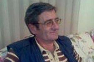 Emekli &ouml;ğretmen evinde &ouml;l&uuml; bulundu